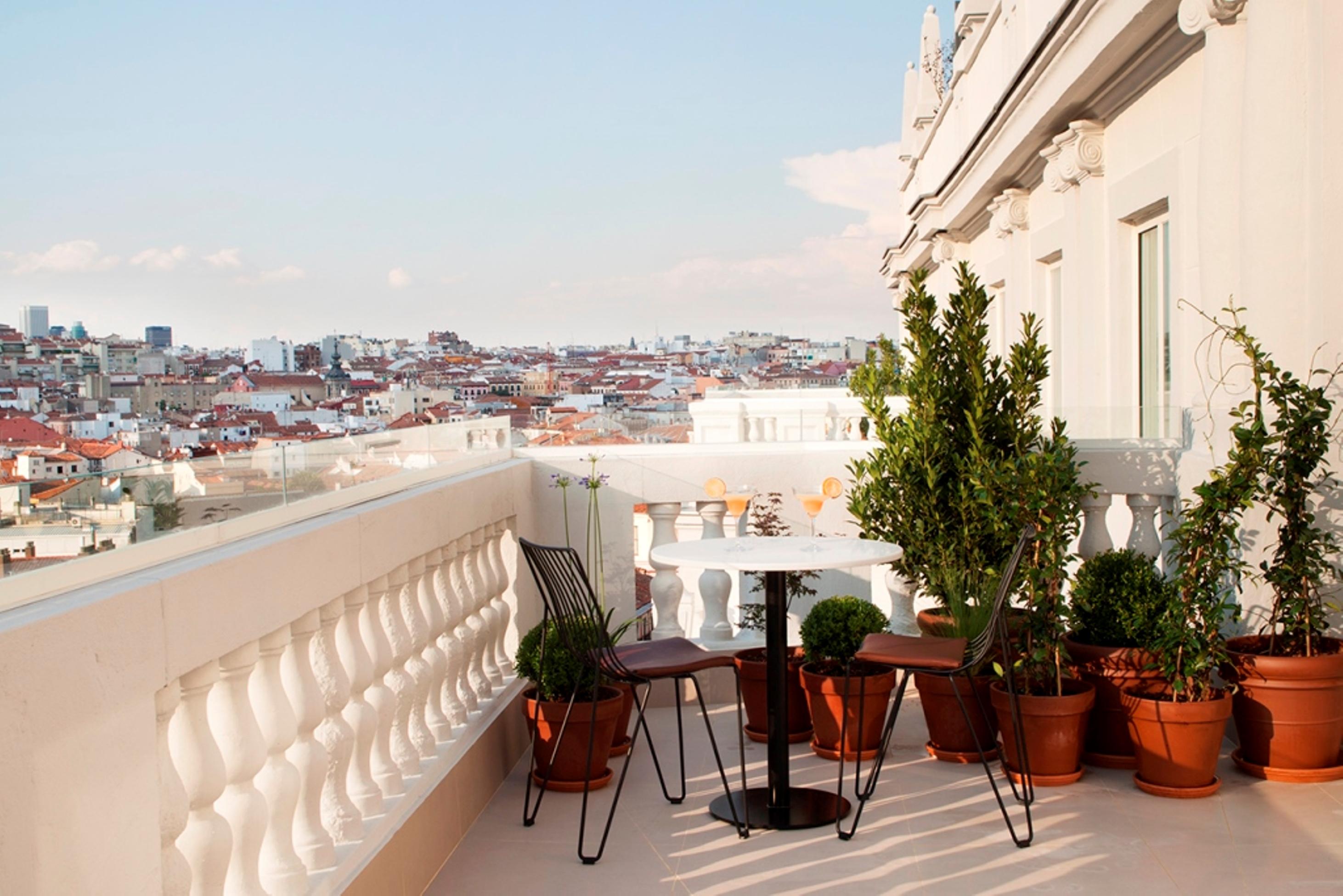 Dear Hotel Madrid Esterno foto