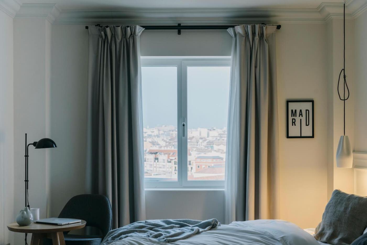 Dear Hotel Madrid Esterno foto The room of the hotel